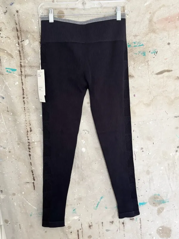 Vuori Helix Seamless Leggings, Black - Image 4