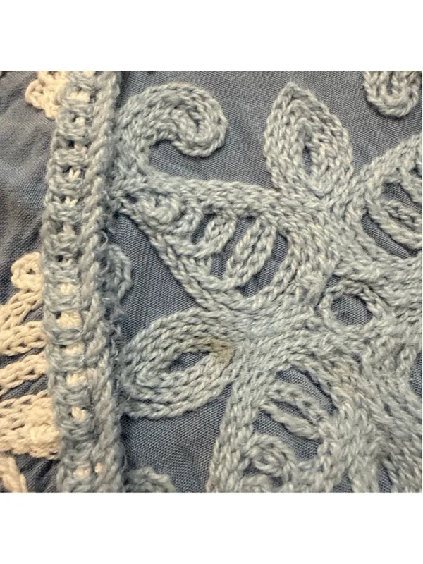 Kindred Boho Embroidered Eyelet Lace Bell Sleeve Top Blue Scalloped Hem Size M - Image 12
