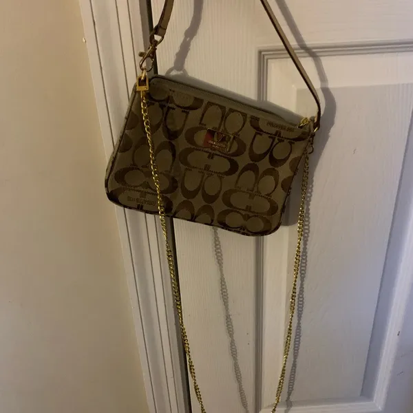 Preloved UGO Valentino small‎ handbag - Image 4