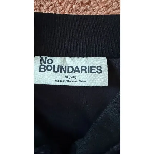 No Boundaries Heart Print Faux Fur Bomber Jacket Size M - Image 2