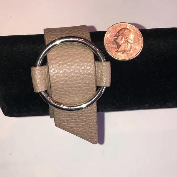 Taupe Faux Leather Circle Buckle Boho Bracelet - Image 2