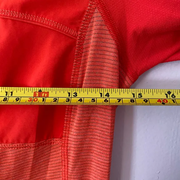Lululemon Coral Orange Fast Track Short Sleeve Tee Athleisure Women's size 2 - Image 8