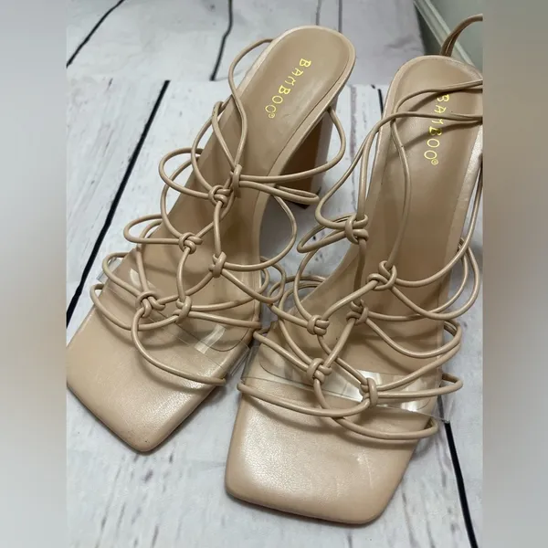 NWT designer strappy heels Tan Size 8.5 - Image 3