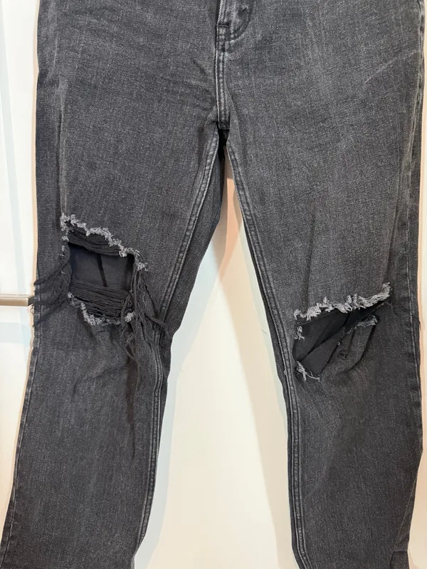 Abercrombie High-Rise Jeans Ultra Straight - Image 2