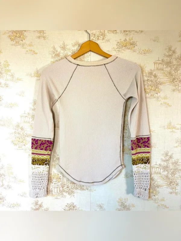 Free People In The Mix Cuff Cream Crochet Embroidered Boho Thermal Top XS - Image 4