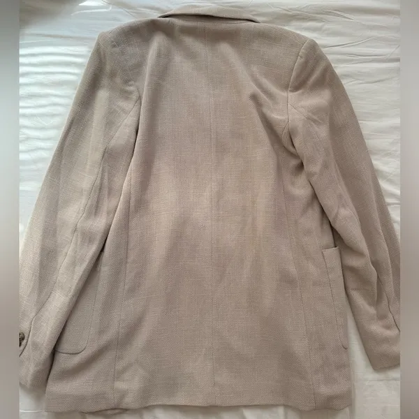 Relaxed fit beige textured blazer bnwot size xs - Image 5