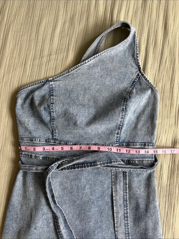 Le Lis Light Blue One-Shoulder Denim Dress - Image 2