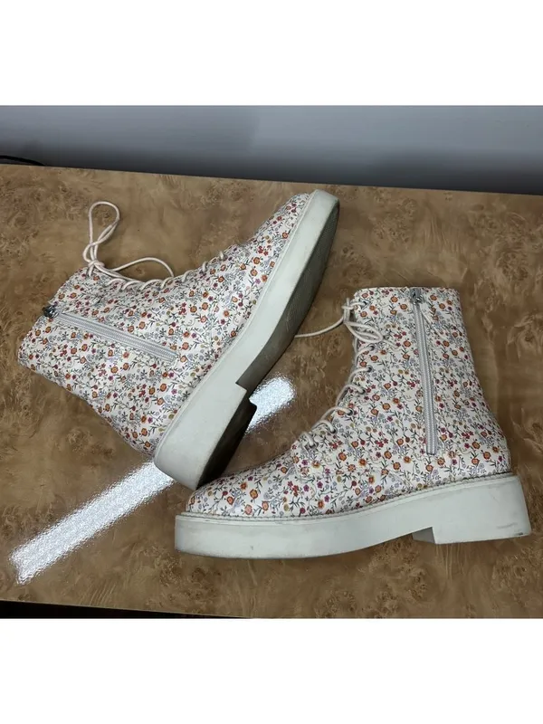 Schutz McKenzie Floral Leather Combat Boots Womens 8B Cream Lace Up Cottagecore - Image 6