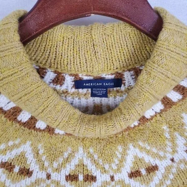 American Eagle Sweater XS Yellow Tan Fairisle Cropped Aztec High Crew Neck Soft - Image 4