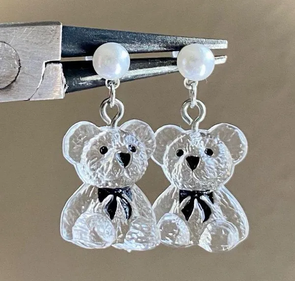Handmade Antique retro Kawaii cute cottage style clear teddy bear dangle earrings🧸💠 - Image 3