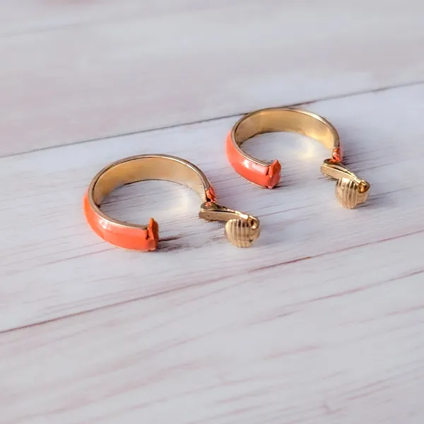 Vintage Clip On Earrings Retro Darker Shade of Orange & Gold Tone Hoops 1" - Image 6