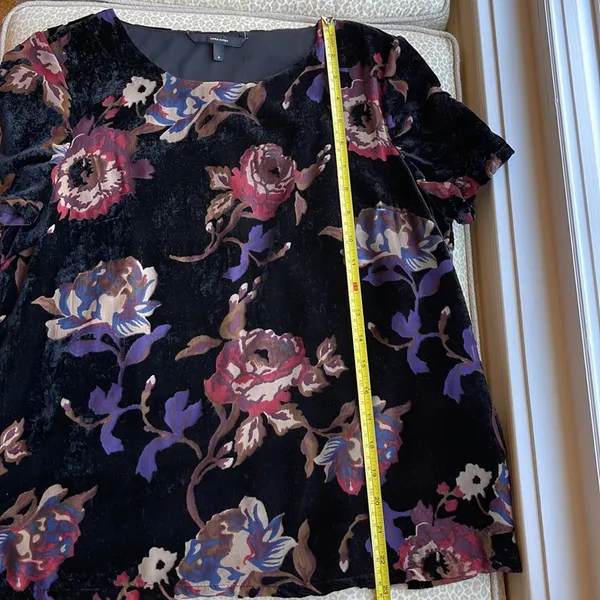 Vero Moda Velvet Floral Lined Dressy Top - Image 9