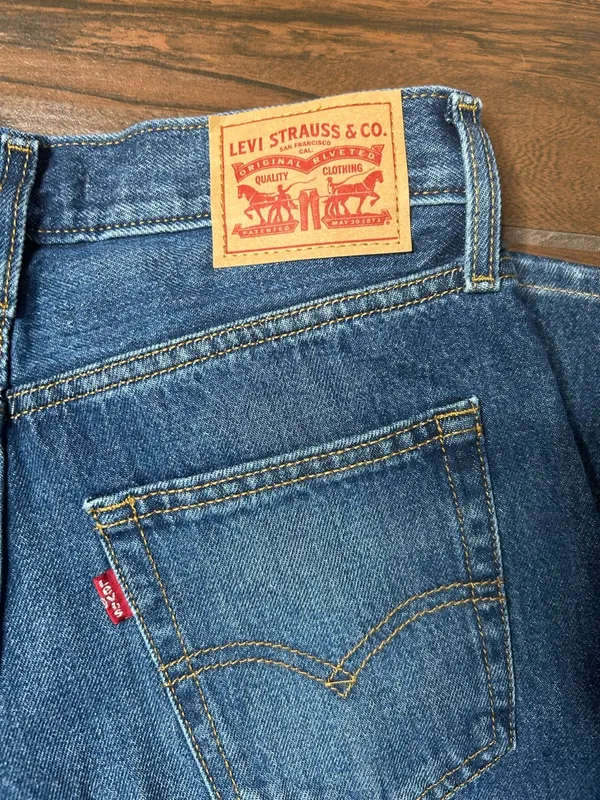 Levi’s Wide Leg 94 Blue Baggy Denim Jeans - Image 5