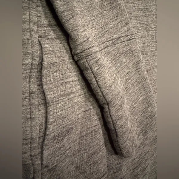 Lululemon Athletica Cowl Neck Pullover Heather Grey Black Cozy Funnel Neck - Image 4