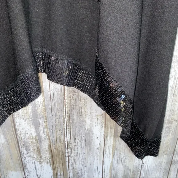 Daytrip Black Sequin Sleeveless Shawl Jacket •Medium - Image 4