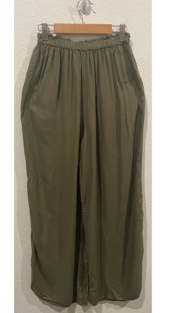 AMERICAN EAGLE Wide Leg Olive Green Pants - Image 5