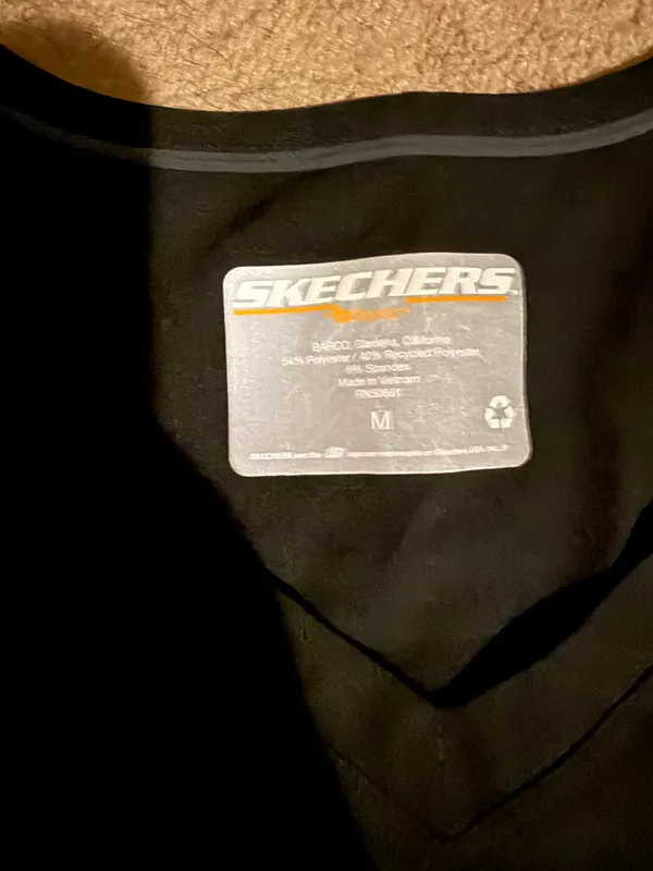 Sketchers scrub set Black Size top - Image 2