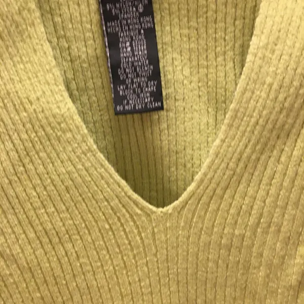 FINAL MARKDOWN Ladies Kenneth Cole ribbed knit top large - Image 2