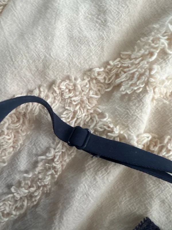 Maidenform Pus up bra - Image 5