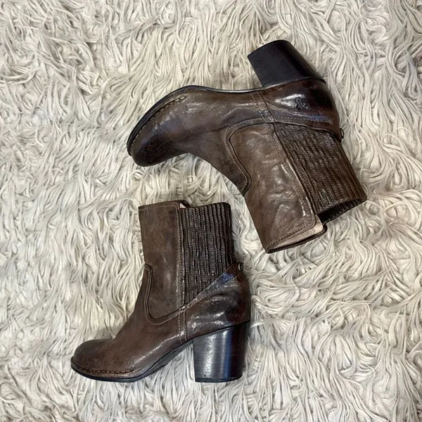 Frye Lucinda scrunch short boots size 6.5 - Image 8