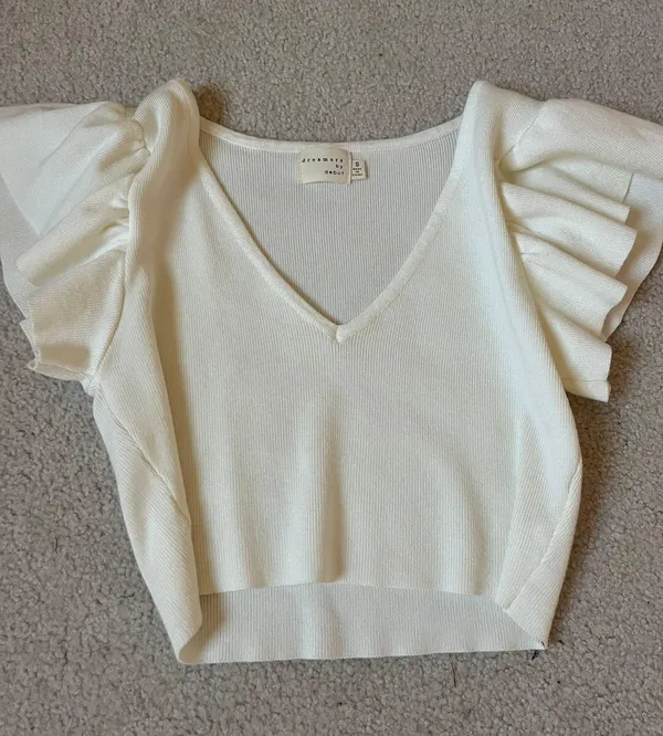 Dreamers By Debut White Ruffle Crop Top - Image 3