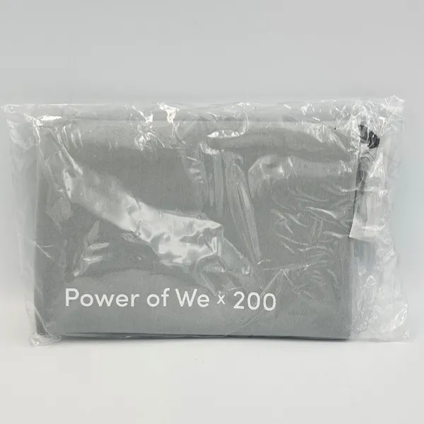 Athleta‎ Pouch Power of We x 200 Gray Zippered Accessory Bag with Carabiner NEW - Image 3