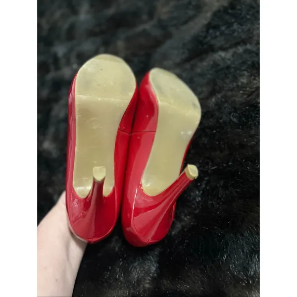 Women’s Olsenboye High Heel Red Patent Shoes size 7.5 heels - Image 4