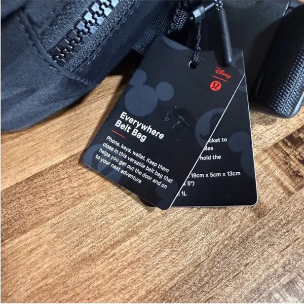 Lululemon x Disney Everywhere beltbag, NWT Limited Edition - Image 8