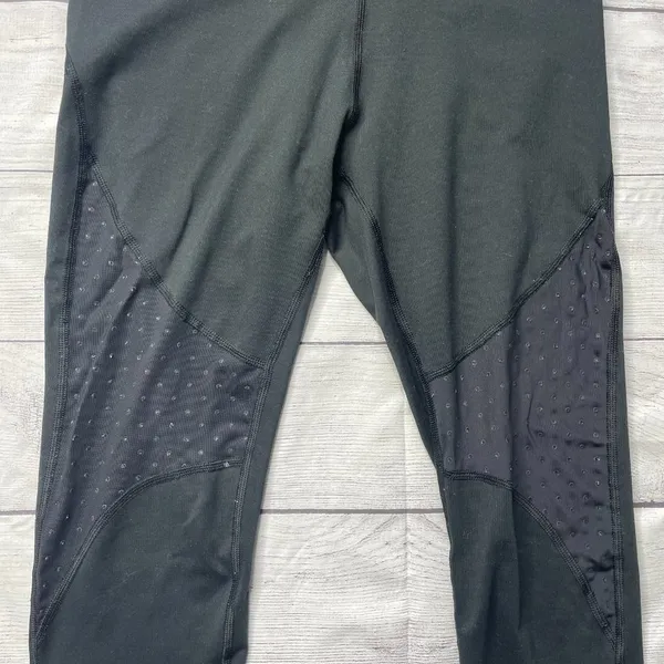 Aerie Cropped Black Leggings - Image 2