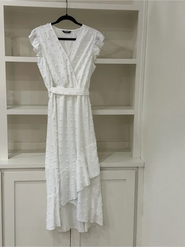White Floral Wrap Maxi Dress with Tie Waist - Image 2