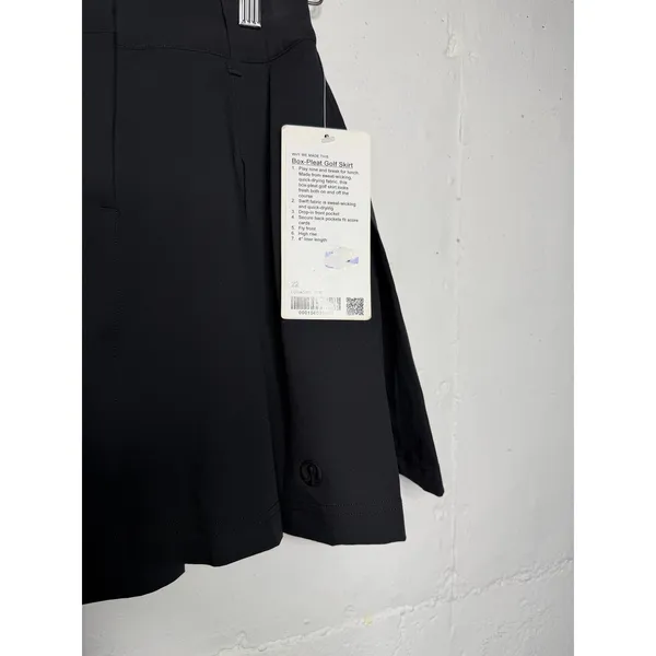NEW Lululemon Box Pleat Golf Skort Black Size 2 / 22 - Image 2