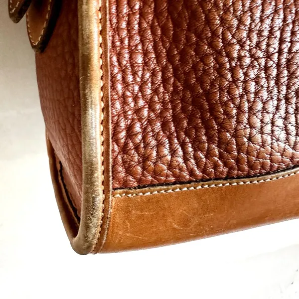 Vintage Dooney & Bourke Crossbody Satchel Bag Adjustable Zip Closure Brown - Image 8