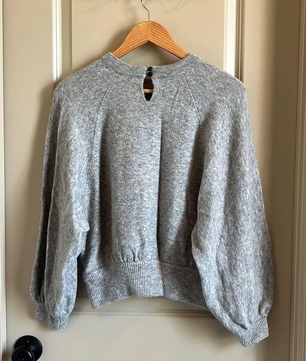J Crew Heather Grey Sweater AB805 - Image 2