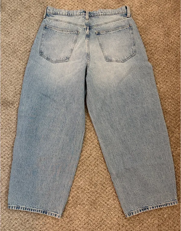 Universal Thread Barrel Jeans - Image 3