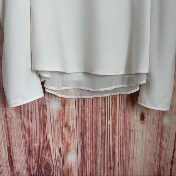 Cooper & Ella White V Neck Cold Shoulder Long Sleeve Double Layer Blouse Size M - Image 4