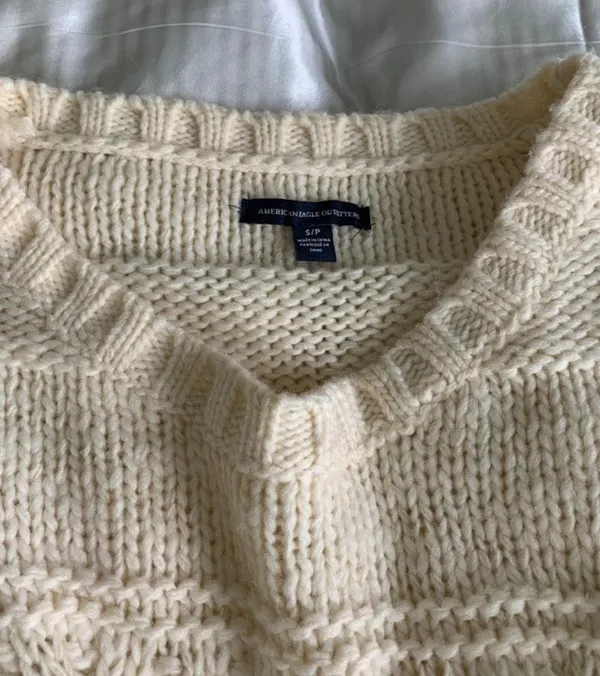 American Eagle Oversized Cream Sweater - Image 2