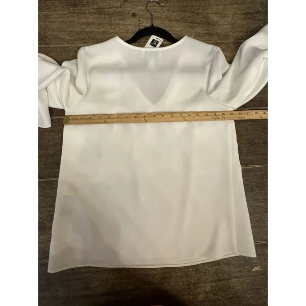 Joseph Ribkoff Short Bell Sleeve blouse White‎ Size 4 Minimalist Capsule - Image 9