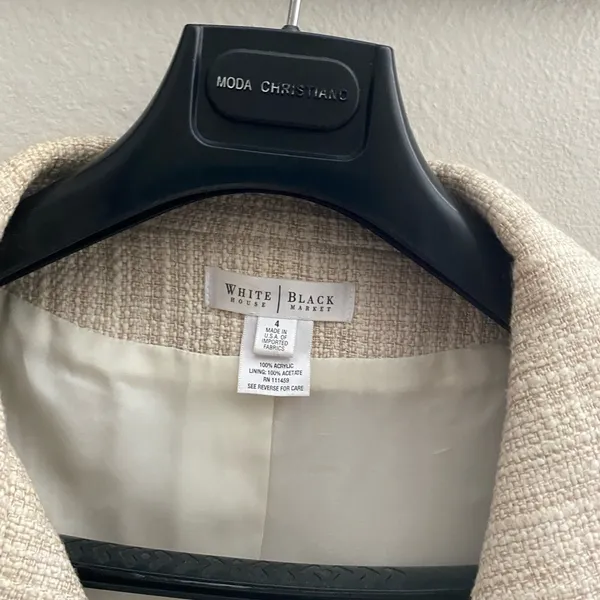 White House Black Market Knit Classy Jacket .Size 4. - Image 11