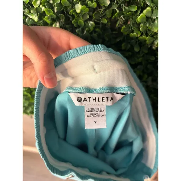 Athleta Aqua Blue Trekkie Skort Sz 2 - Image 4