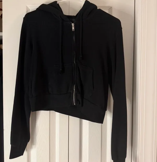 Brandy Melville Zip-Up Cropped - Image 2