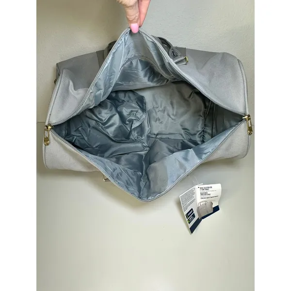 PROTEGE Weekender Duffel Bag 22‑Inch Silver Gray Spacious Travel Tote NEW w/Tags - Image 5