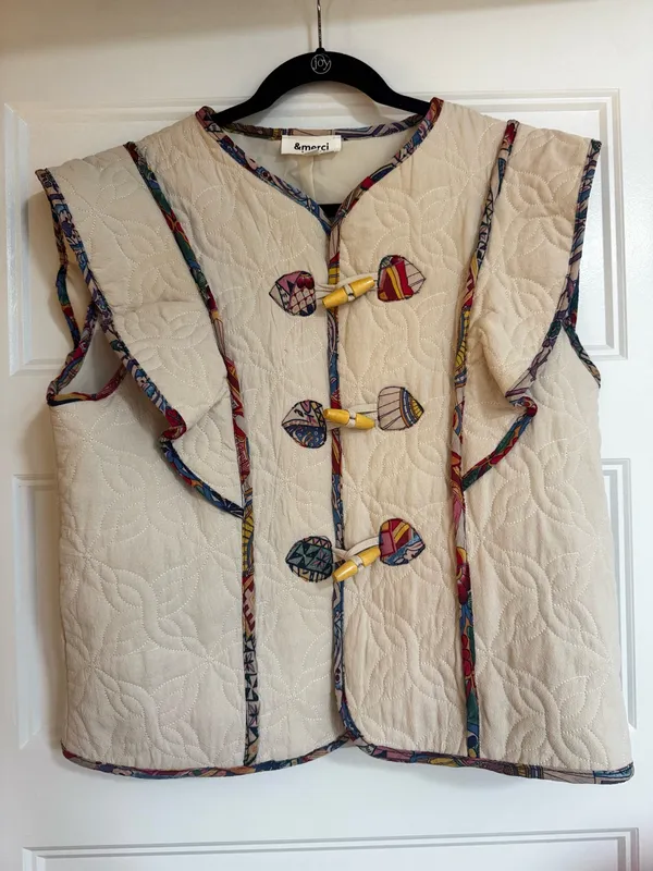 Cute vest! - Image 2