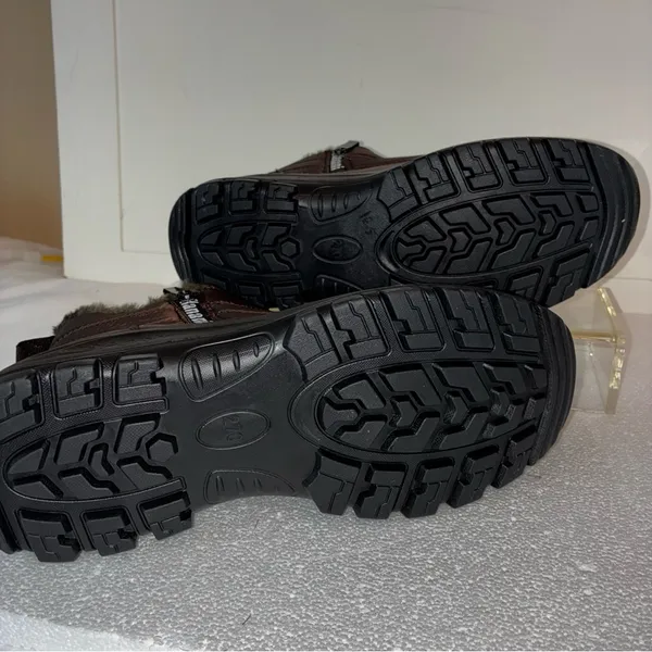 ❄️🥶Size:10 Brown Winter Cozy Boots with Durable Soles and Classic Design - Image 4