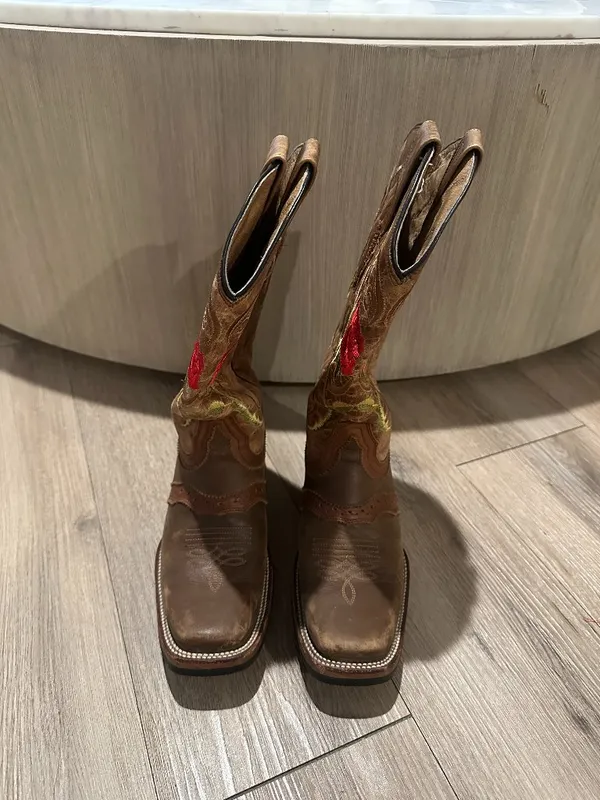 TOMBSTONE Arena Queen Red Rose Square Toe Boots in Red Roses Size US 8 - Image 2