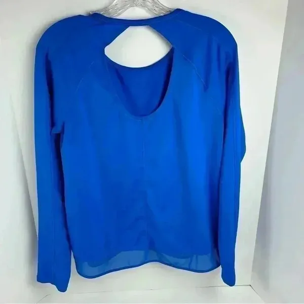 FILA Sport Women's‎ Long Sleeve Top Blue M Moisture-Wicking Quick-Dry Open Back - Image 6