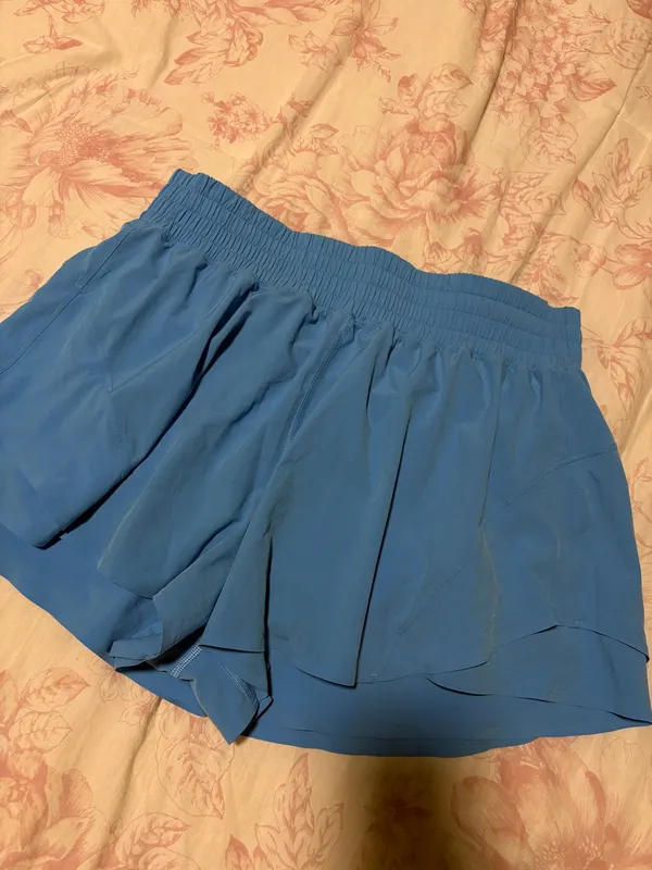 Lululemon flowy running shorts - Image 5