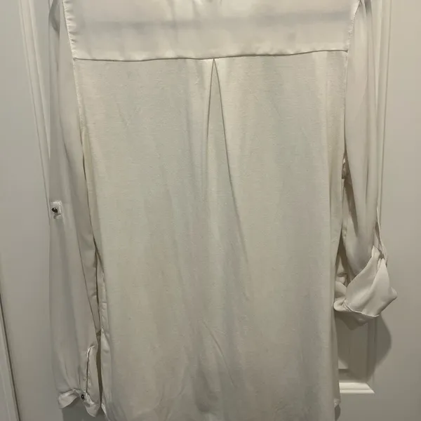 Kenneth Cole White Roll Tab Sleeve Mixed Media Relaxed Blouse - Image 6