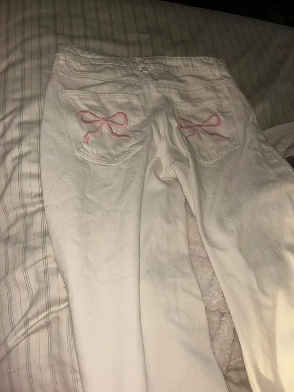 Edikted White Bowknot Jeans  - Image 2