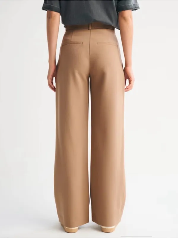 Abercrombie & Fitch High-Waist Wide Leg Pants in Camel Brown - Image 5