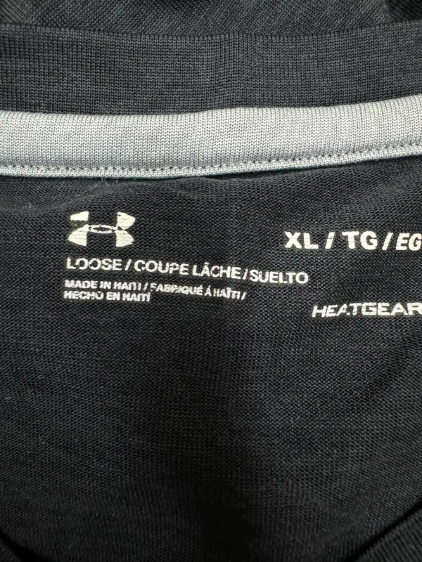 Under Armour Mens Loose Fit Heatgear Black Short Sleeve Tee Size X-Large - Image 4